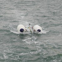 LF Bubble Pulser seismic source undertow with GPS mounted on central spar.