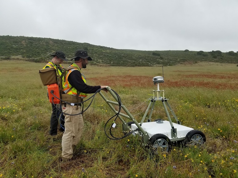 MetalMapper 2x2 being used to locate UXO on a US DoD test range. Image Courtesy of Geometrics Inc.