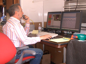 View of the data recording station. Image courtesy of Geometrics Inc.